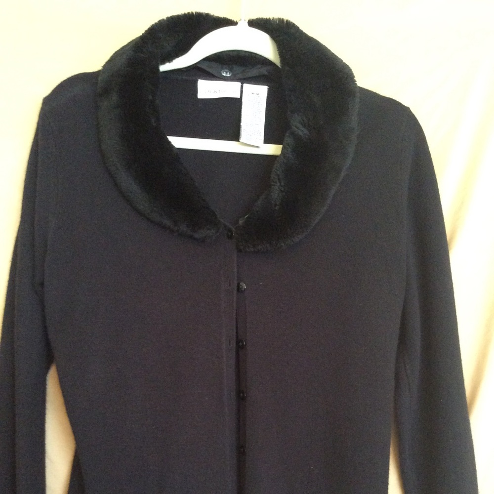 Ladies long sleeve cardigan with faux collar